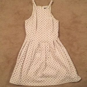 Vince Camuto White Dress. Size 6. Like new!